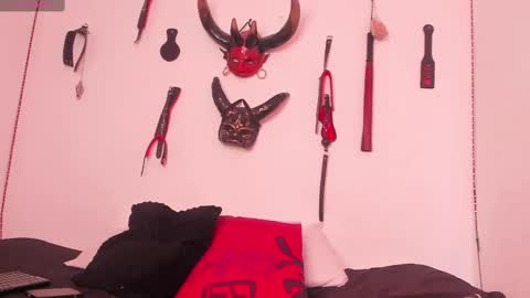 Abril online show from February 24, 11:41 pm