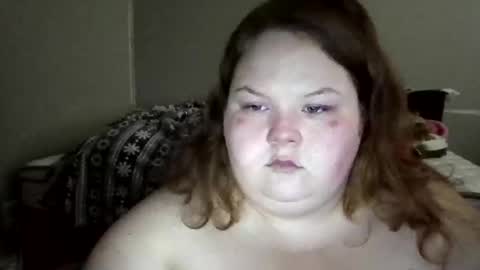 godessisabella online show from December 3, 2:30 pm