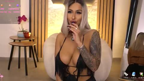 GoldenAmberX online show from January 19, 6:53 am