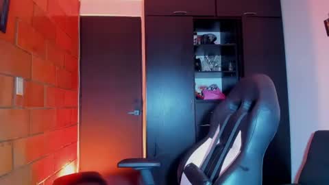 GG online show from November 27, 1:52 am