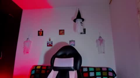 Snapshot of gothic9goddes chatting on October 2, 12:48 am GG online show from October 2, 12:48 am