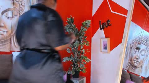 grace online show from November 18, 7:15 pm