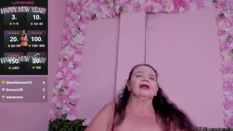 Mi Name is violeta  online show from October 15, 10:45 pm