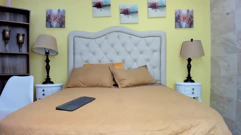 green_brittany27 online show from November 28, 9:18 pm