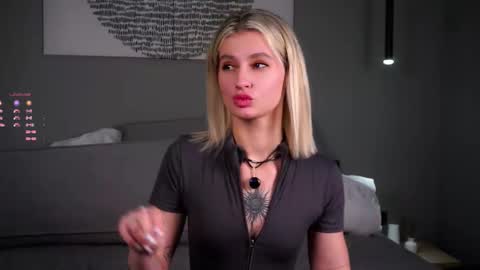 Kelly online show from January 17, 12:34 pm