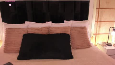 Greta Velvet  online show from April 11, 7:28 pm