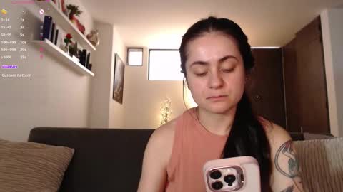 Snapshot of guccipussy1 chatting on October 6, 7:07 pm Elena online show from October 6, 7:07 pm