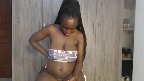 Miss Incredible online show from February 25, 10:53 pm