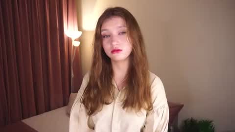 Molly online show from July 5, 5:40 pm