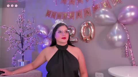 laura online show from June 6, 10:38 pm