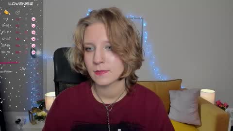 Snapshot of haileyfoxy chatting on October 3, 8:52 am Hailey online show from October 3, 8:52 am