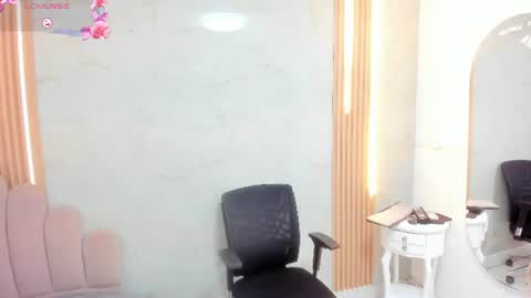 Little Heiley online show from July 31, 12:28 pm