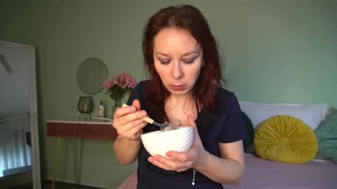 Hailey online show from March 11, 4:30 am