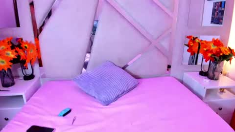 Hailey Petite online show from July 28, 2:13 pm