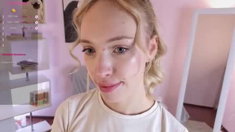 Lylu online show from December 19, 10:46 pm