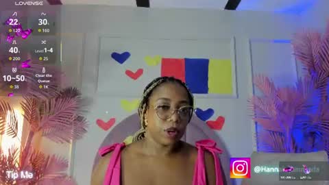 hanaahquinn online show from July 1, 11:32 am