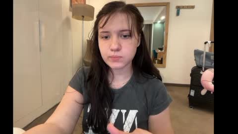 hanahwoods online show from May 30, 12:14 pm