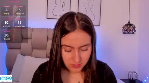 hanna__evans_ online show from March 27, 11:44 am