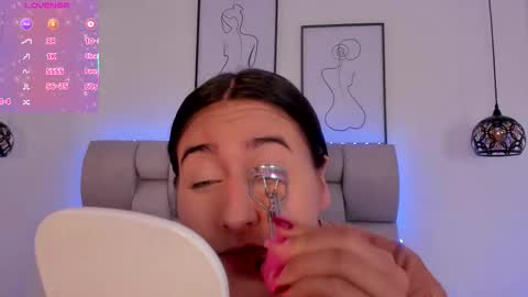 hanna__evans_ online show from January 12, 12:32 pm