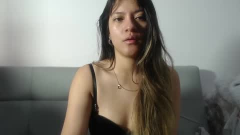 Hanna  online show from May 5, 9:01 am
