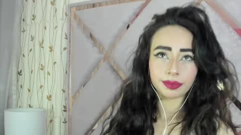 Snapshot of hanna_azumi_ chatting on February 22, 3:01 am hanna online show from February 22, 3:01 am
