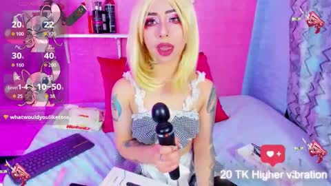 Snapshot of hanna_azumi_ chatting on October 17, 4:05 am hanna online show from October 17, 4:05 am