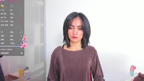 Sara online show from January 13, 5:28 pm