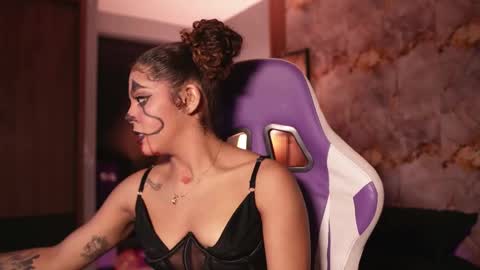 HANNA  online show from October 29, 11:18 pm