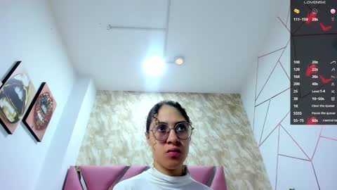 HANNA online show from December 6, 11:44 am