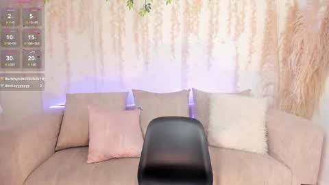 Snapshot of hanna_fost chatting on September 17, 2:48 pm im Hanna online show from September 17, 2:48 pm