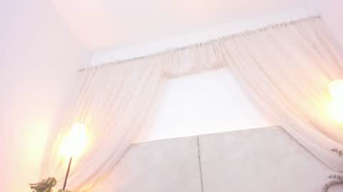 hanna_gomeez online show from July 7, 8:00 pm