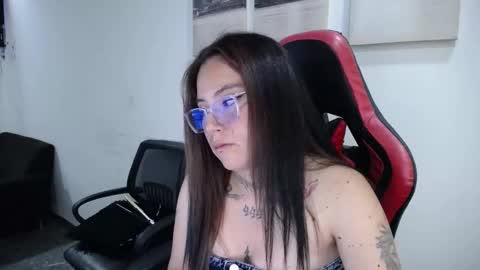 mara online show from March 21, 10:15 pm