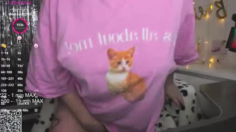 hanna montanas online show from February 22, 6:59 pm