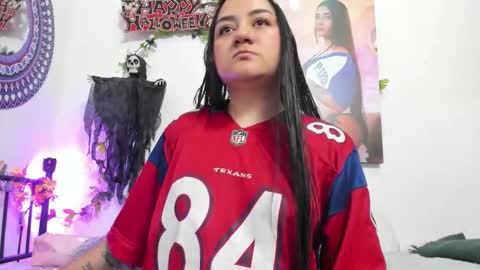 Snapshot of hanna_moore1 chatting on October 4, 8:02 pm Camila online show from October 4, 8:02 pm