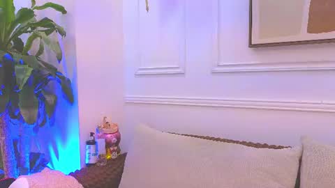 HANNA SOFIA online show from July 6, 10:42 am