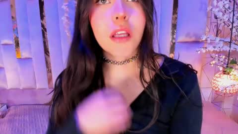 Snapshot of hannacollins_2 chatting on October 3, 1:38 pm Hanna Collins online show from October 3, 1:38 pm