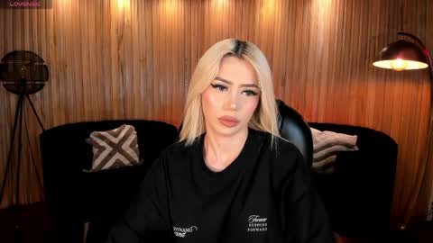  Hanna Connor  online show from April 11, 8:23 pm