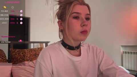 Hannah Allin online show from January 22, 1:00 pm