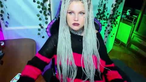 Hannah online show from November 14, 10:21 pm