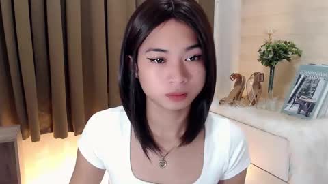 Snapshot of hannah_davis69 chatting on February 28, 1:37 am Riah online show from February 28, 1:37 am