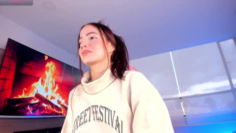 Hannah online show from January 11, 10:40 pm