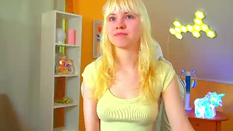 Hannah online show from August 4, 6:08 am