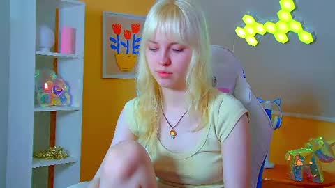 Hannah online show from July 19, 6:48 am