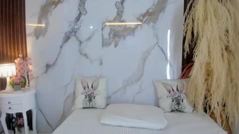 Snapshot of hannahill69 chatting on October 7, 4:39 am Hannahill69 online show from October 7, 4:39 am
