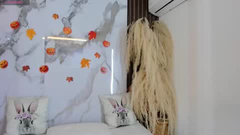 Snapshot of hannahill69 chatting on October 21, 5:11 am Hannahill69 online show from October 21, 5:11 am