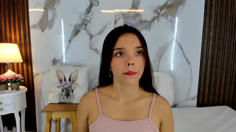 Snapshot of hannahill69 chatting on January 3, 4:11 am Hannahill69 online show from January 3, 4:11 am