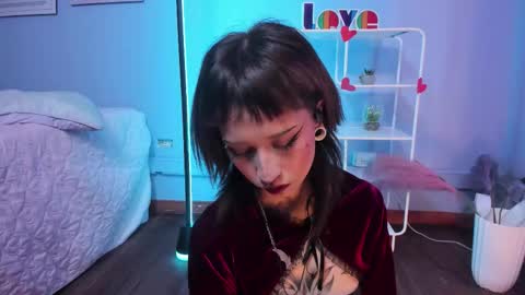 Hannah online show from February 23, 12:15 pm