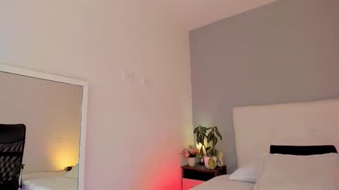 hannamartinnez online show from October 10, 8:47 pm