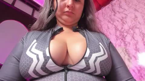 HANA  online show from December 23, 12:03 am