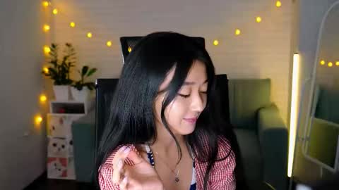 hannarosie online show from September 25, 5:33 pm